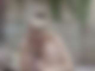 Live cam show with MeganLora9 - Gray Eyes on Soda Cam