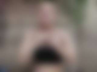 MeganLora9's Live Sex Cam Show