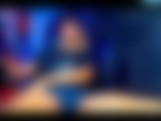 Live cam show with dylanDesiree - Average on Dolls Live
