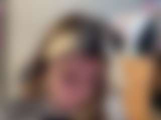 HerlindaVanvuren's Live Sex Cam Show