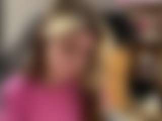 HerlindaVanvuren's Live Sex Cam Show