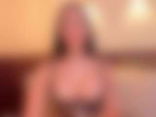 Live cam show with Lexiethompson - Ride Torso on Hubzter Live