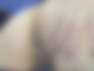 Live cam show with Marie - Shaved on Camsoda