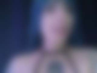 Live cam show with Marie - Public on intimatelivegirls.com