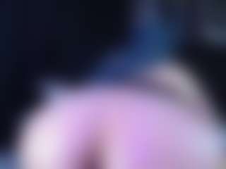 Live cam show with Marie - Thong on TeamSkeetLive