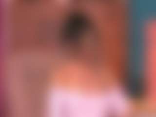 Live cam show with queendiabla - Skinny MILF on AdultVida.com