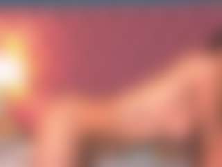 Live cam show with queendiabla - Striptease MILF on Gym Cam Girls