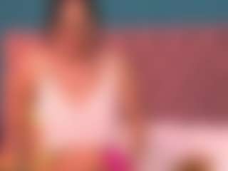 Live cam show with queendiabla - Skinny MILF on Camsoda