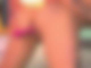 queendiabla MILF webcam performer live streaming