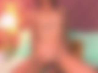 queendiabla MILF webcam performer live streaming