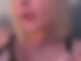 HienLeggans's Live Sex Cam Show