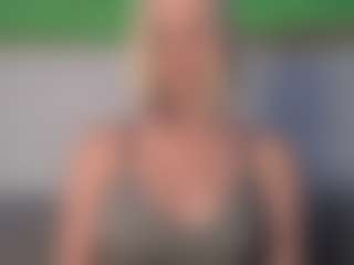 HienLeggans's Live Sex Cam Show