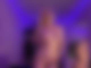 HienLeggans's Live Sex Cam Show