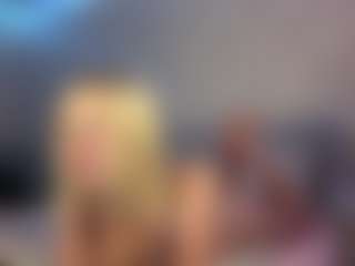 Live cam show with HienLeggans - Big Tits on Milfs Live