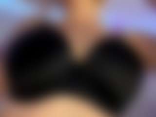 HienLeggans's Live Sex Cam Show
