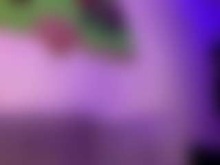 Spettacolo in cam dal vivo con HienLeggans - Smoking su Camsoda