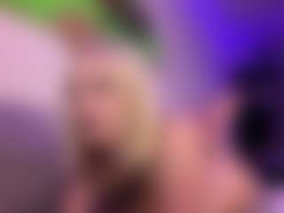 HienLeggans's Live Sex Cam Show