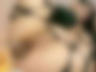 imyours01 MILF webcam performer live streaming