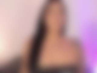 Isabella-Monroe's Live Sex Cam Show