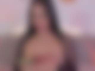Isabella-Monroe's Live Sex Cam Show