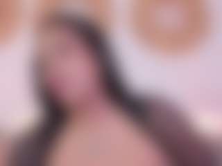 Isabella-Monroe's Live Sex Cam Show