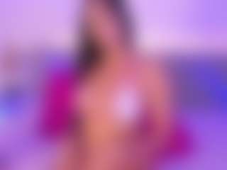 Isabella-Monroe's Live Sex Cam Show