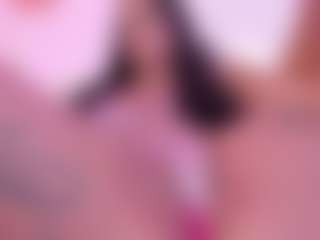 Isabella-Monroe's Live Sex Cam Show