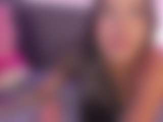 Isabella-Monroe's Live Sex Cam Show