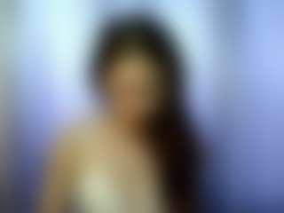 Live cam show with LilianPaschel - Granny Squirt on madthumbs