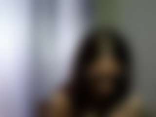 Live cam show with LilianPaschel - Body Massage on madthumbs
