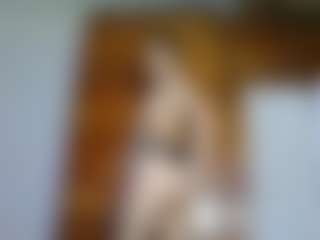 Live cam show with LilianPaschel - Latina on Camsoda