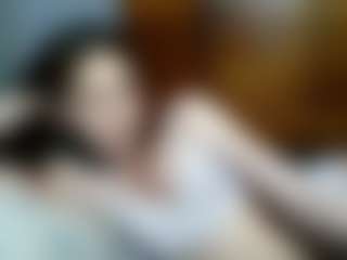 Live cam show with LilianPaschel - Body Massage on Camsoda