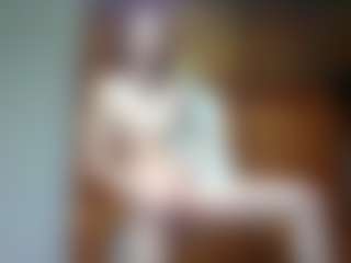Live cam show with LilianPaschel - Ass Clapping on livesuperchat.net