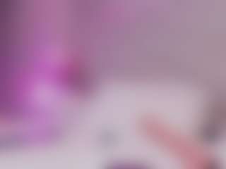 Rouss Squirter and Spitter's Live Sex Cam Show