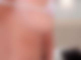 AriaaMoon's Live Sex Cam Show