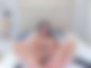 AriaaMoon's Live Sex Cam Show