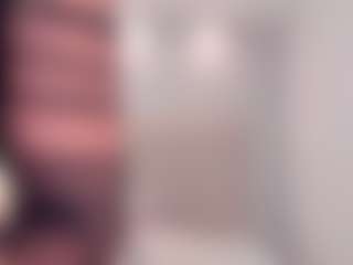 AriaaMoon's Live Sex Cam Show