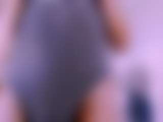 Live cam show with Karoline-miss - Black Hair on Camsoda