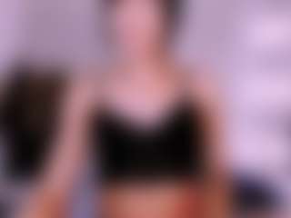 Live-Cam-Show mit Karoline-miss - Black Hair auf Camsoda