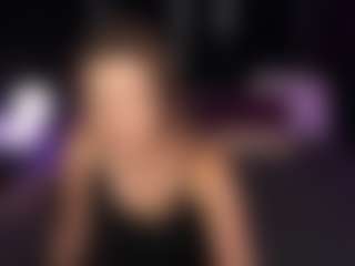 KissableKira's Live Sex Cam Show
