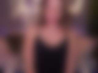 KissableKira's Live Sex Cam Show