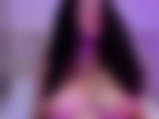 Live cam show with SaraRossi - Average on madthumbs