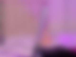 Live cam show with SaraRossi - Petite on xxxlivecams.org