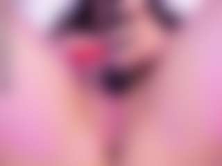 Live cam show with SaraRossi - Squirt on Camsoda