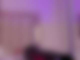 Live cam show with SaraRossi - Big Tits Latina on CamwithHer | colombia