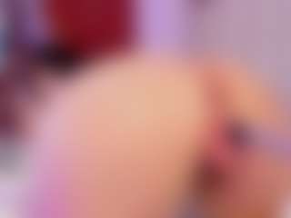 SaraRossi's Live Sex Cam Show