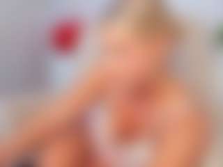 Live cam show with Stella-Leee - Sexting on live18s.com