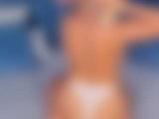 Live cam show with Stella-Leee - Body Massage on Gym Cam Girls