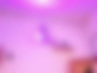 Live cam show with Tylla - Athletic on Camsoda