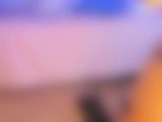 Live cam show with Tylla - Skinny on liverealitysex.com